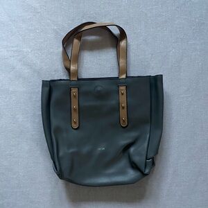 Joe’s vegan leather grey purse.